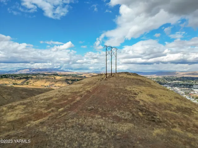 $3,700,000 | Tbd Lookout Point Drive, Selah, WA 98942