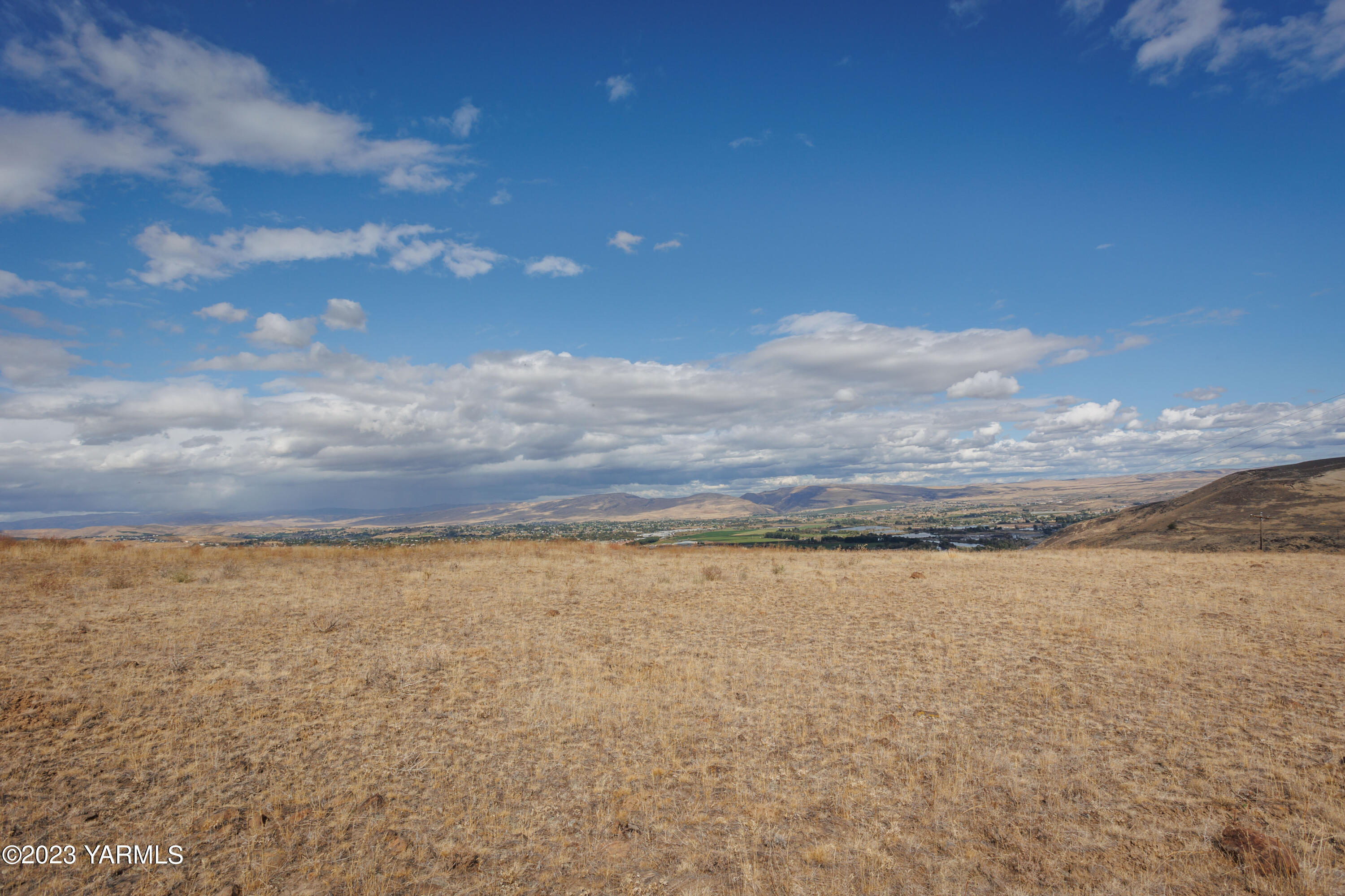 Tbd Lookout Point Drive Selah, WA 98942 - Photo 4 of 27 a view of an ocean