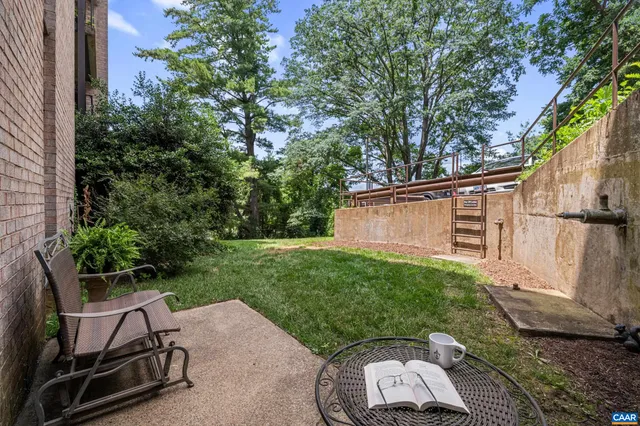 $359,900 | 511 1st Street North, Unit 105, Charlottesville, VA 22902