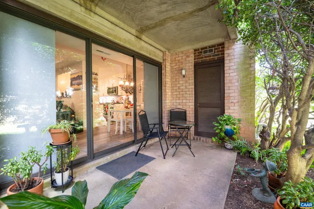 $359,900 | 511 1st Street North, Unit 105, Charlottesville, VA 22902