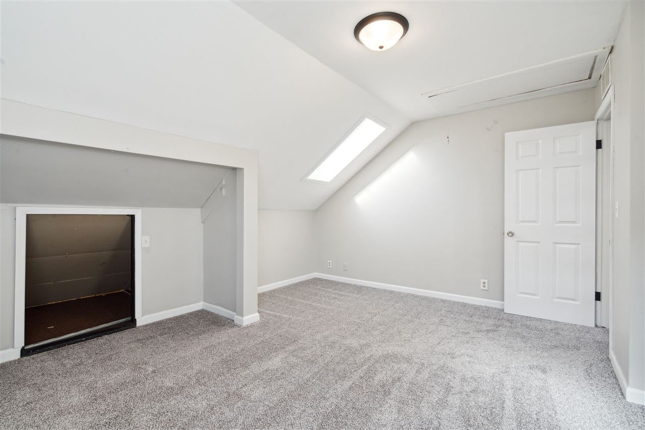 872 Center Point Road Northeast Cedar Rapids, IA 52402 - Photo 15 of 27 Gallery Image 15