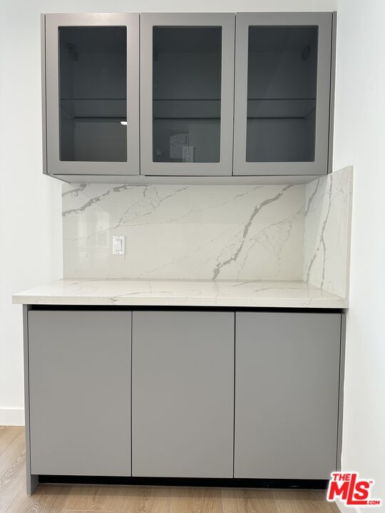 9842 Vidor Drive, Unit 201 Los Angeles, CA 90035 - Photo 3 of 20 a close view of cabinet