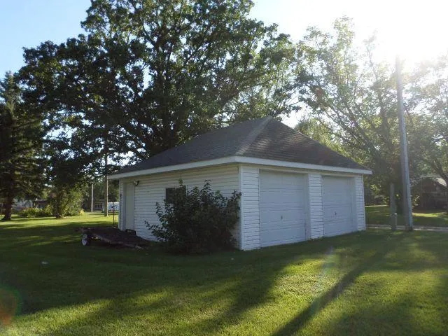 $138,900 | 414 Hamilton Avenue Northeast, Red Lake Falls, MN 56750