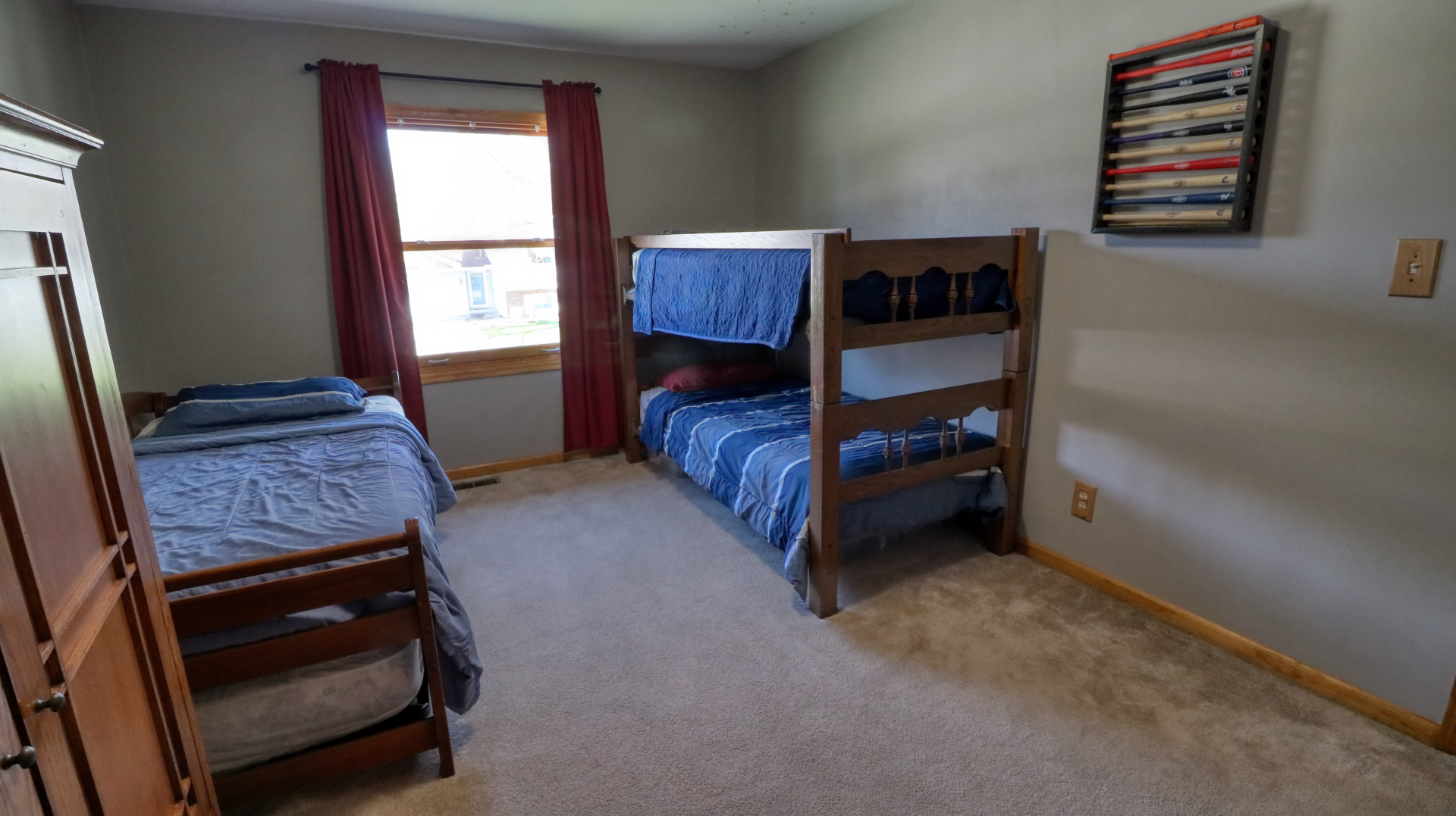 23 Cedar Court Bloomington, IL 61701 - Photo 20 of 36 a bedroom with a bed and a window