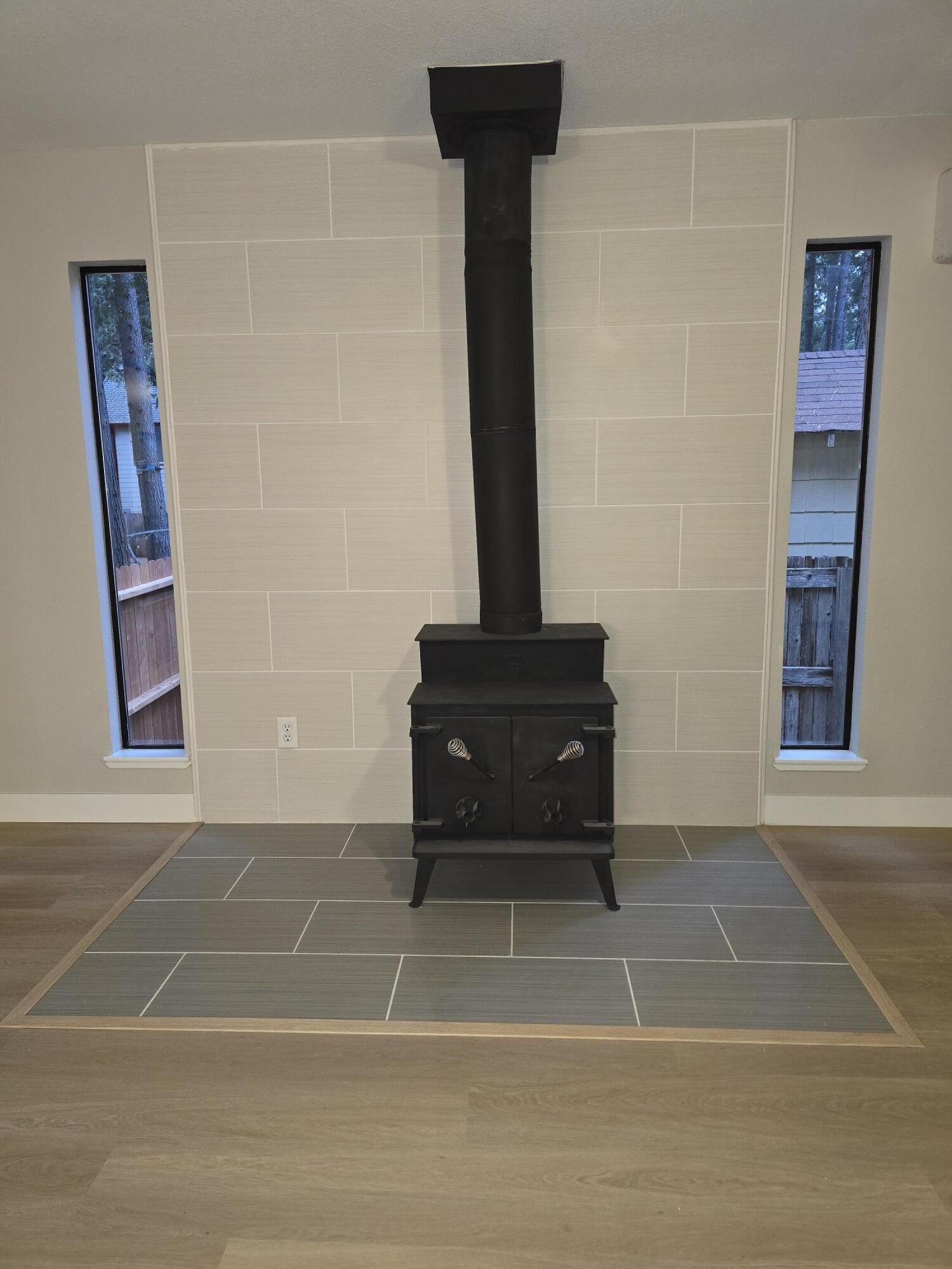 8353 Starlite Pines Road Shingletown, CA 96088 - Photo 6 of 30 a view of a entryway