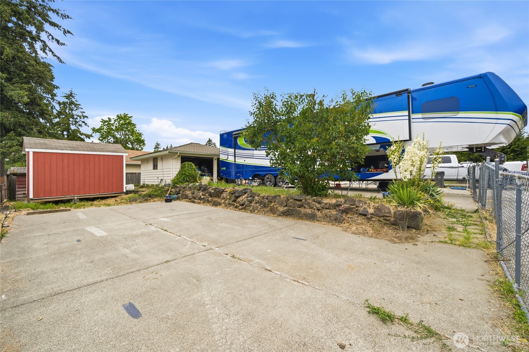 12820 Southeast 172nd Street Renton, WA 98058 - Photo 33 of 34 Gallery Image 33