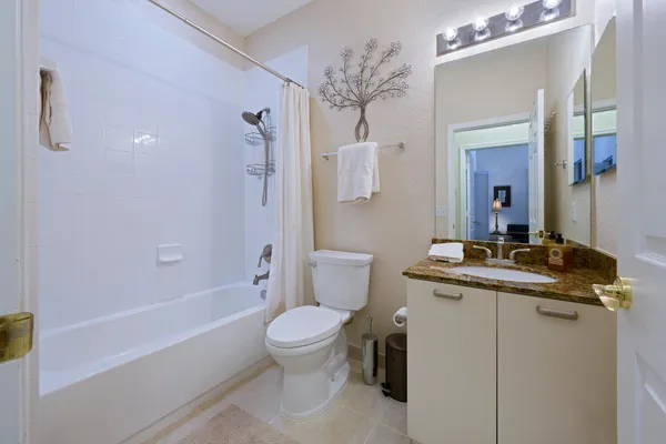 $3,800 | 40 Southeast Sedona Circle, Unit 103, Stuart, FL 34994