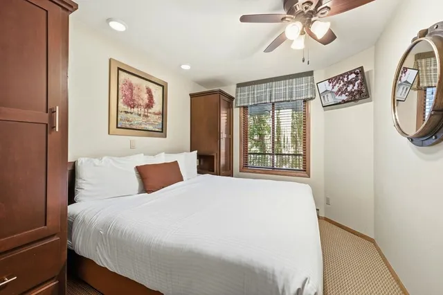 $219,000 | 4940 North Landmark Circle, Unit 3314, Egg Harbor, WI 54209