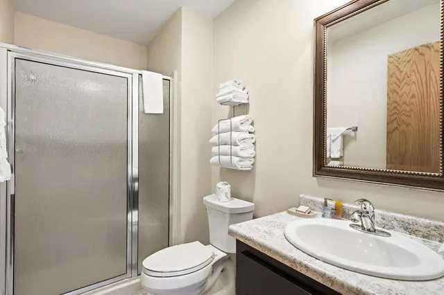 $219,000 | 4940 North Landmark Circle, Unit 3314, Egg Harbor, WI 54209