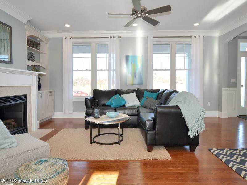 23 East Matunuck Farm Drive South Kingstown, RI 02879 - Photo 21 of 23 Living Room.