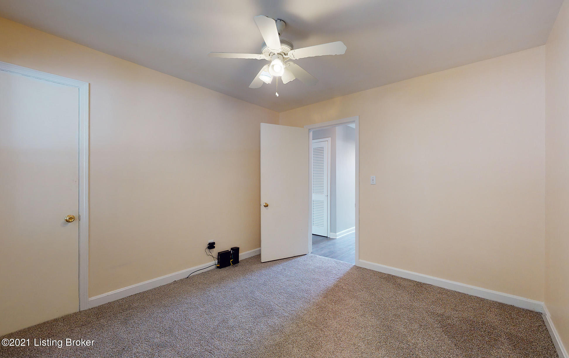 5409 Rural Way Louisville, KY 40218 - Photo 16 of 32 5409-Rural-Way-20210805-018