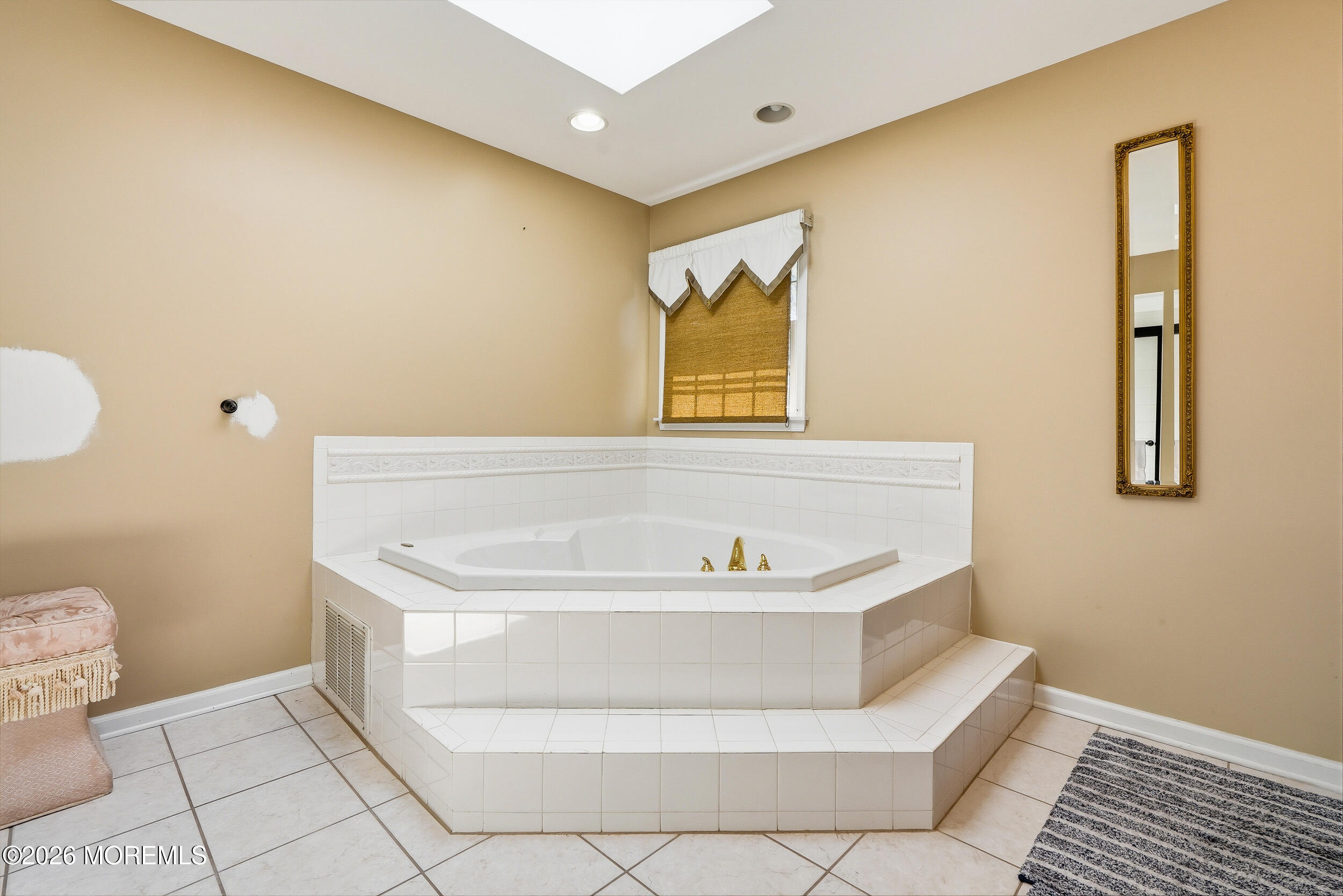 58 Georgetown Road Eatontown, NJ 07724 - Photo 16 of 18 053