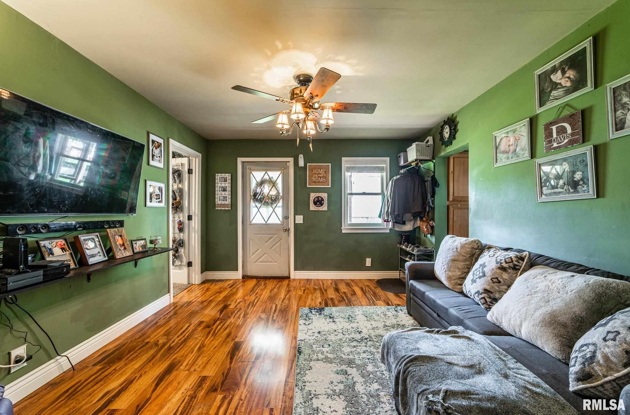 720 North Kickapoo Street Lincoln, IL 62656 - Photo 8 of 28 Gallery Image 8