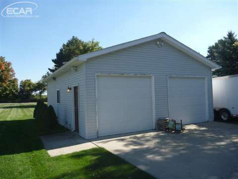 1506 North Nichols Road Flushing, MI 48433 - Photo 27 of 27 20421931-26.JPG