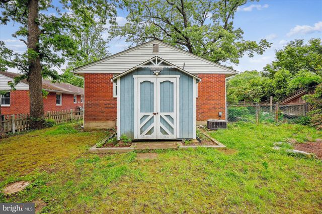 $850,000 | 1715 North Quincy Street, Arlington, VA 22207