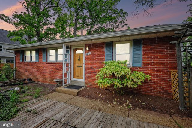 $850,000 | 1715 North Quincy Street, Arlington, VA 22207