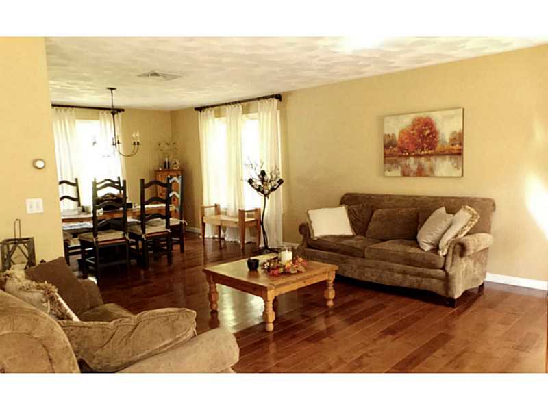 301 Mile Road Coventry, RI 02816 - Photo 3 of 18 Living Room.