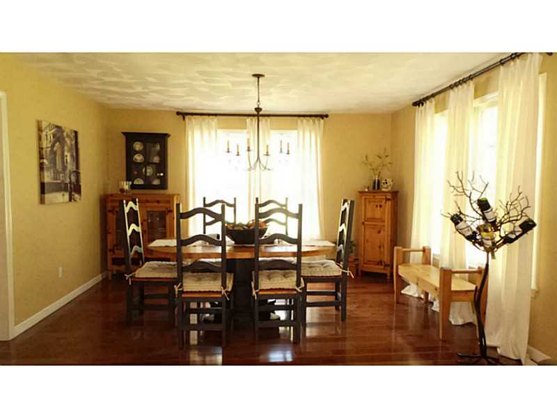 301 Mile Road Coventry, RI 02816 - Photo 4 of 18 Dining Room.