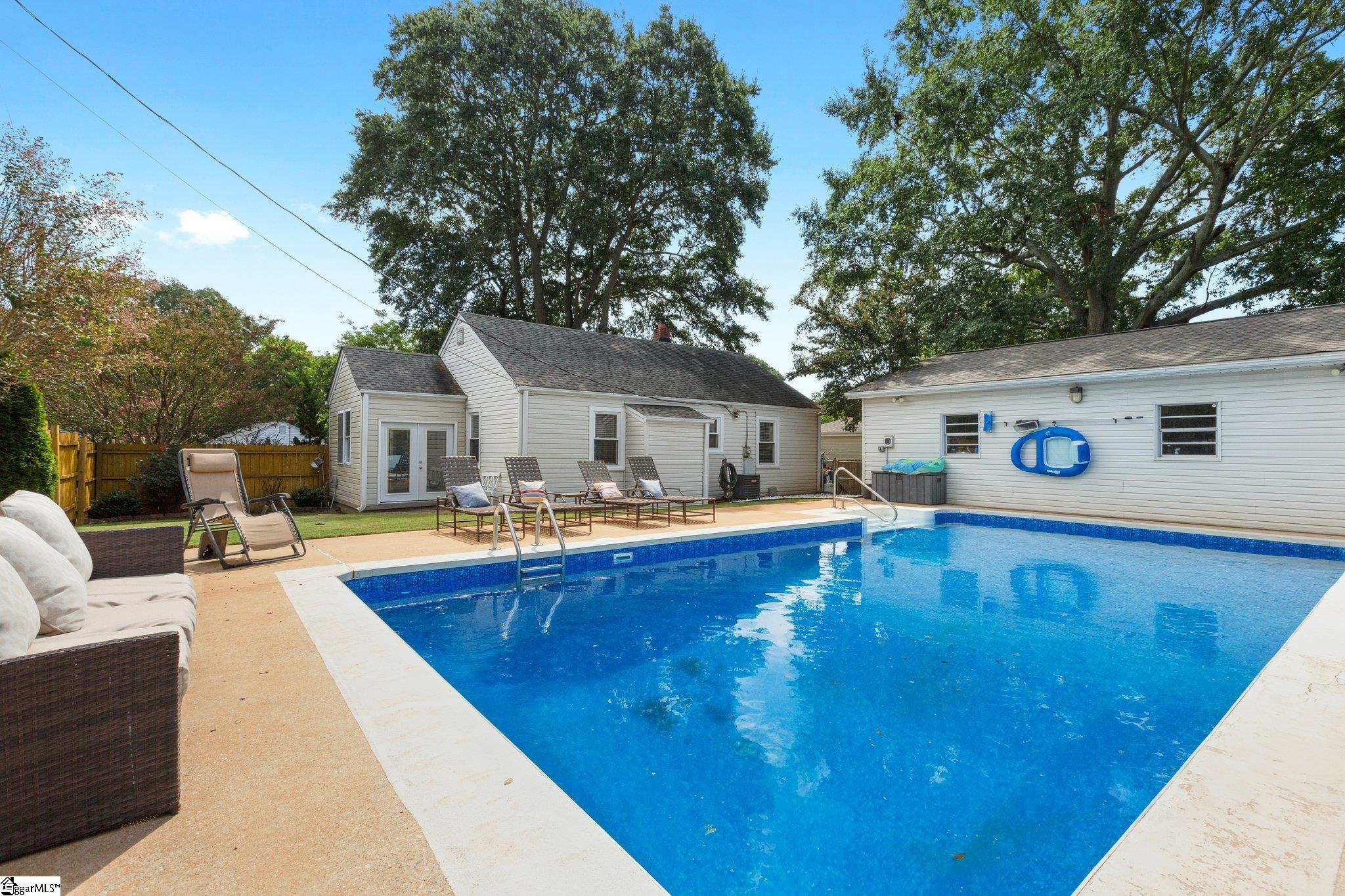 17 Callahan Avenue Greenville, SC 29617 - Photo 20 of 25