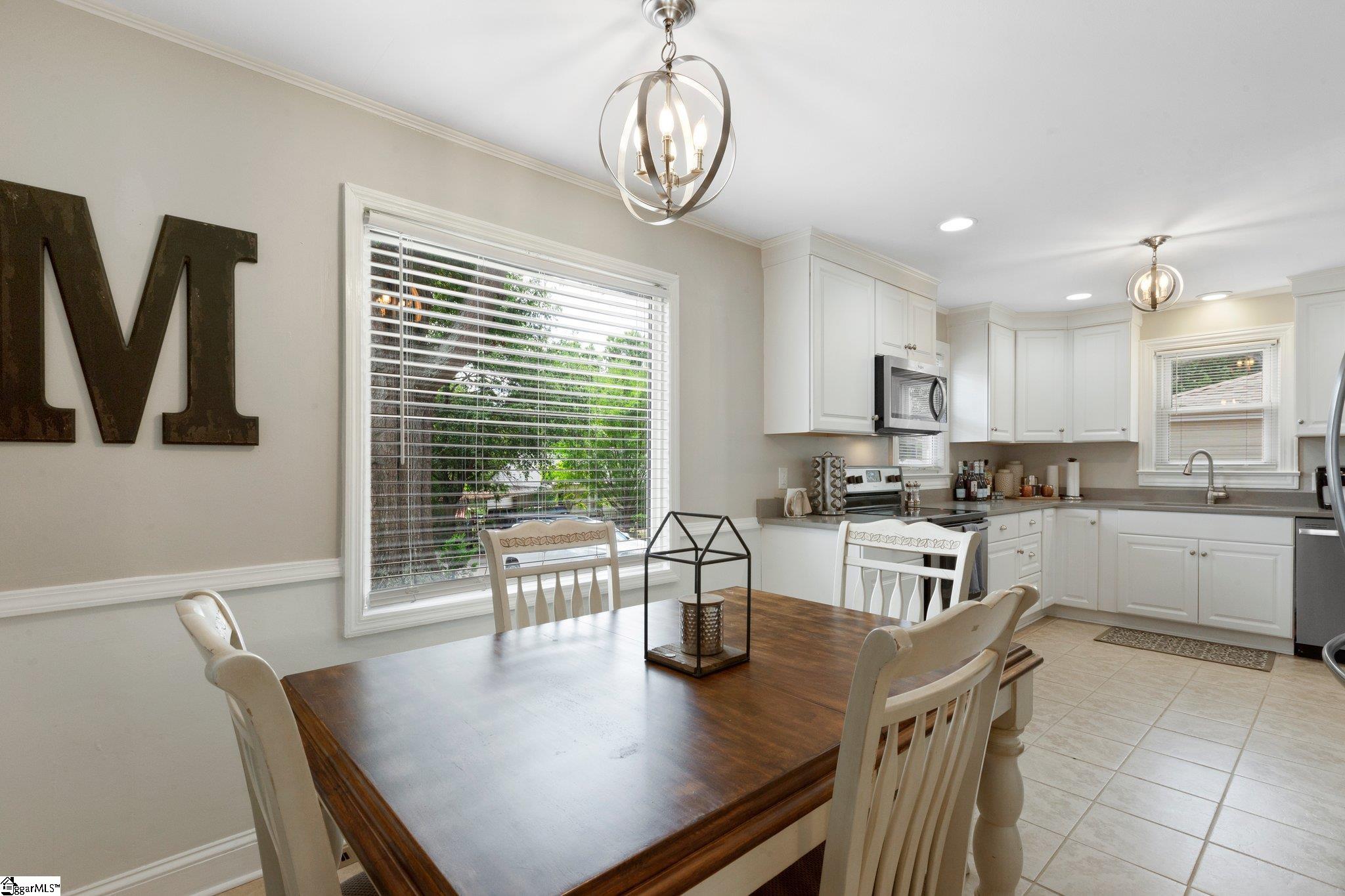 17 Callahan Avenue Greenville, SC 29617 - Photo 6 of 25