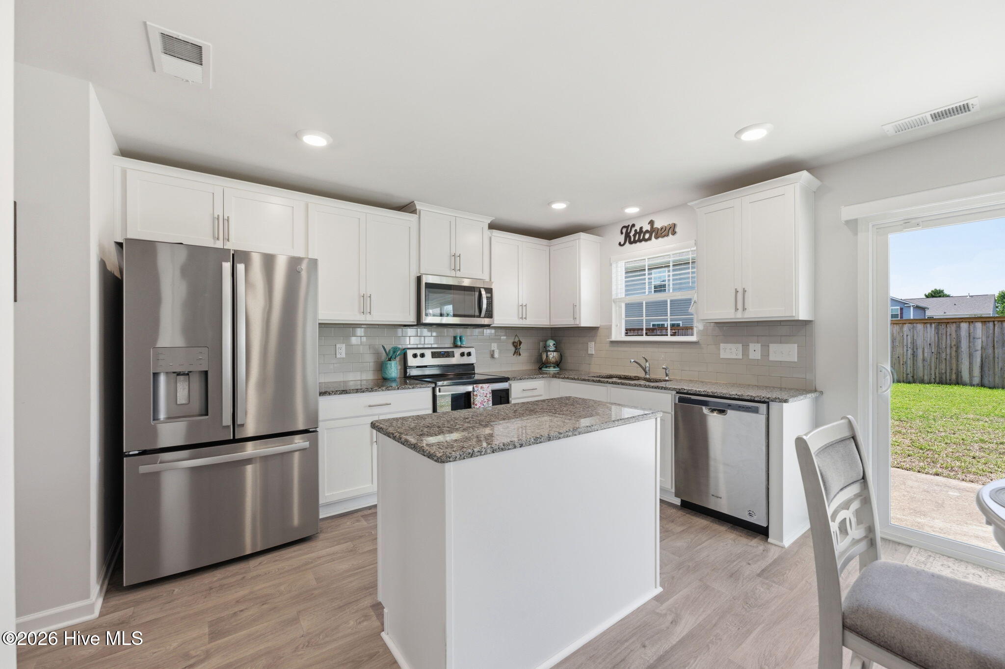 421 Frida Road New Bern, NC 28560 - Photo 10 of 55 23-web-or-mls-DSC_8363