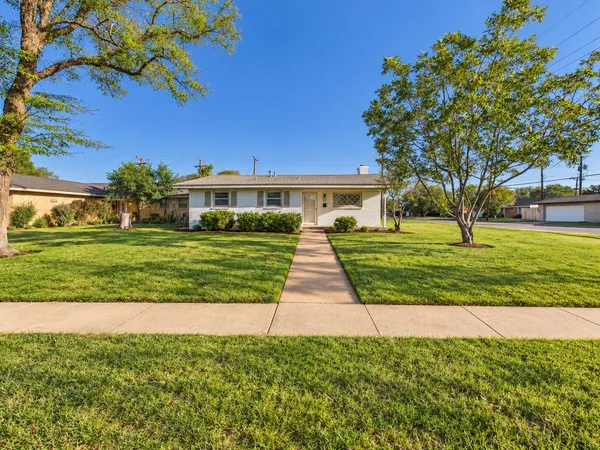 $200,000 | 5502 8th Street, Lubbock, TX 79416