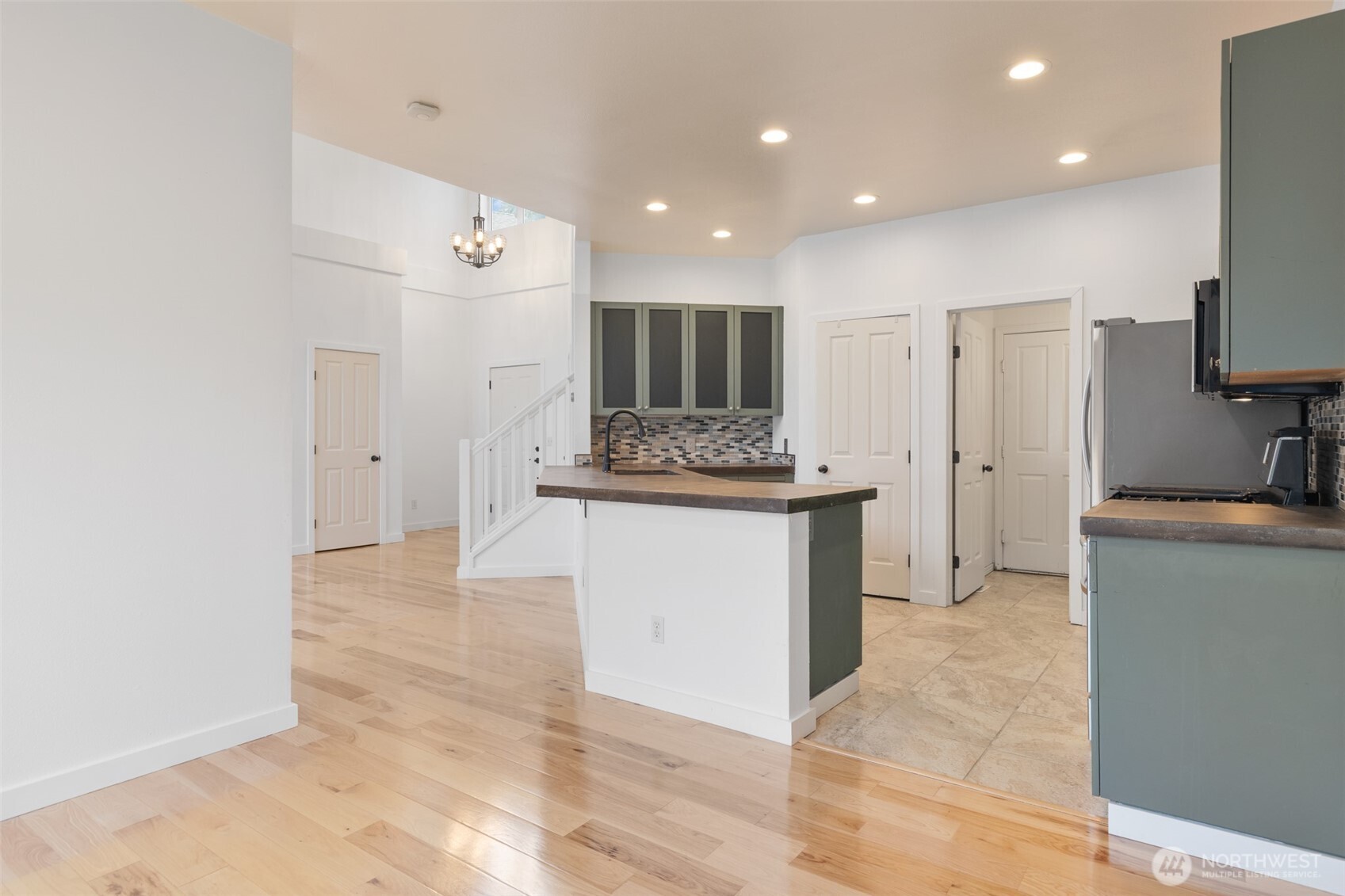 13332 Southeast 177th Court Renton, WA 98058 - Photo 8 of 28