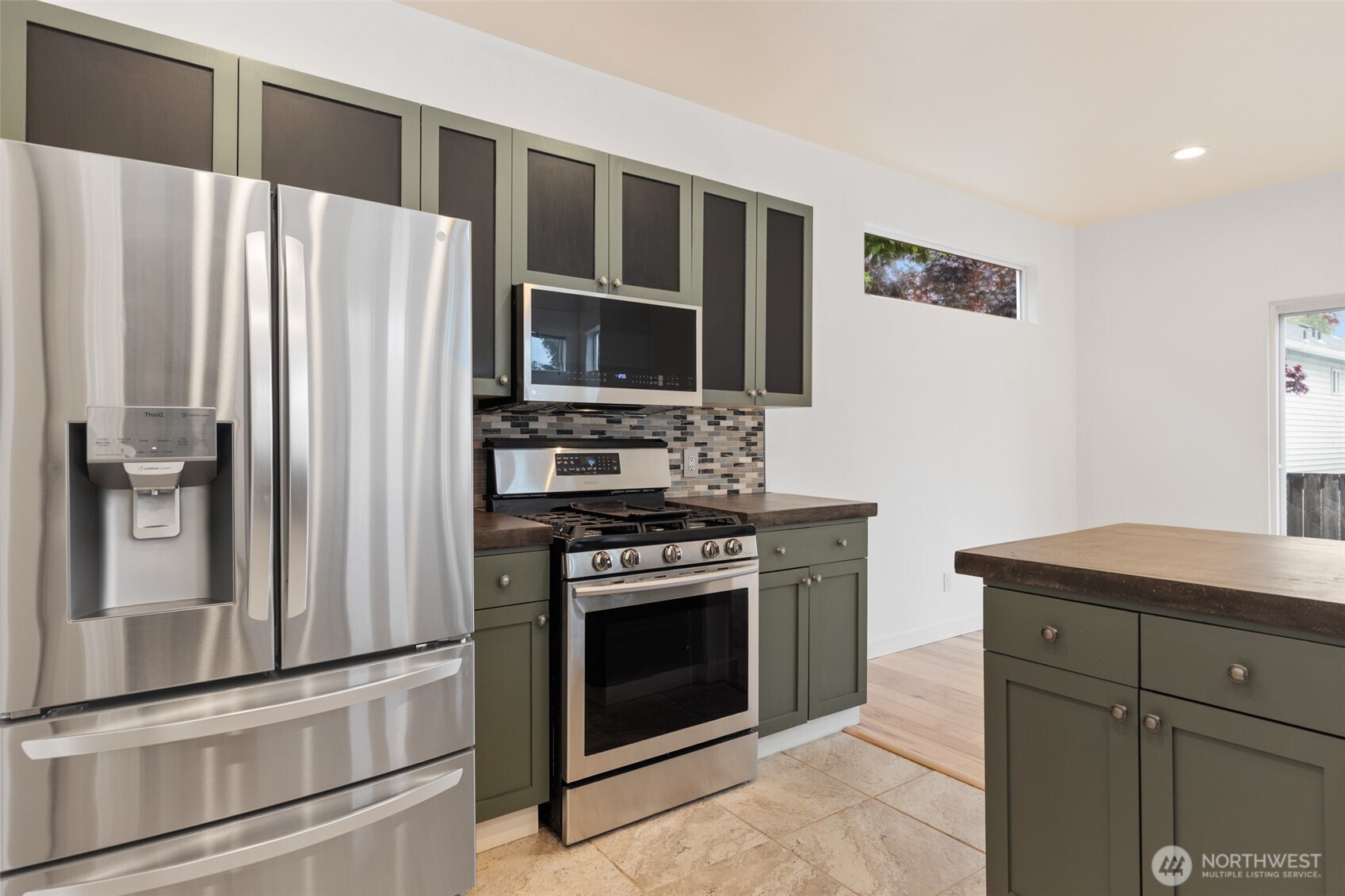 13332 Southeast 177th Court Renton, WA 98058 - Photo 10 of 28