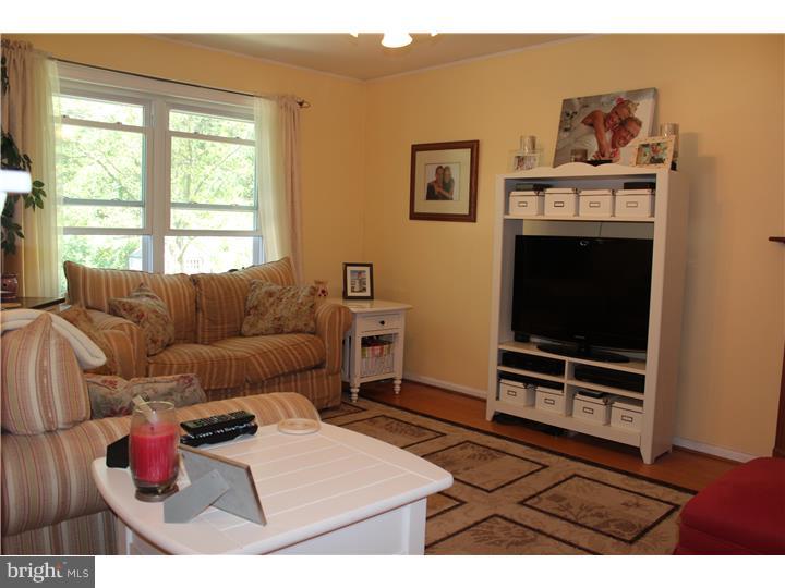 211 Twining Road Lansdale, PA 19446 - Photo 11 of 25 Family Room