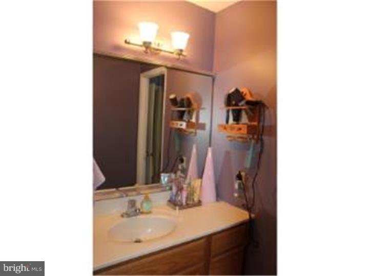 211 Twining Road Lansdale, PA 19446 - Photo 17 of 25 Gallery Image 17