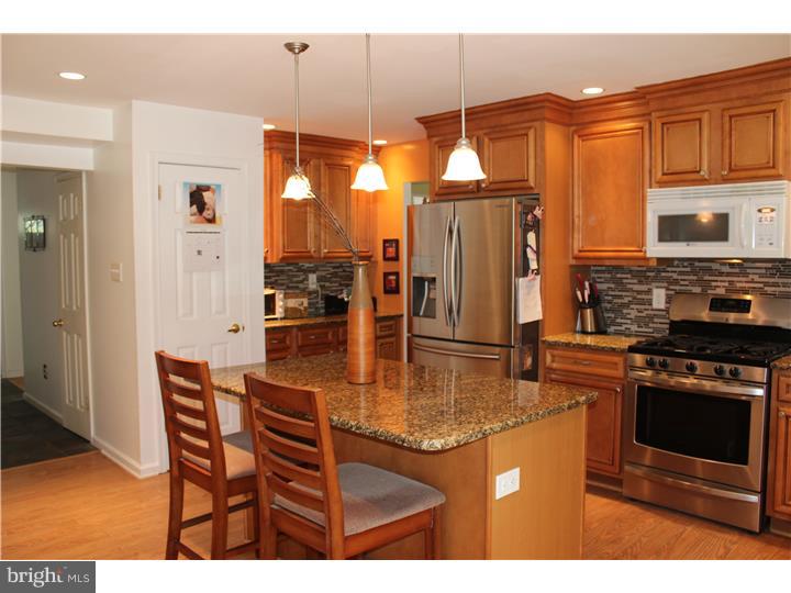 211 Twining Road Lansdale, PA 19446 - Photo 5 of 25 Gallery Image 5