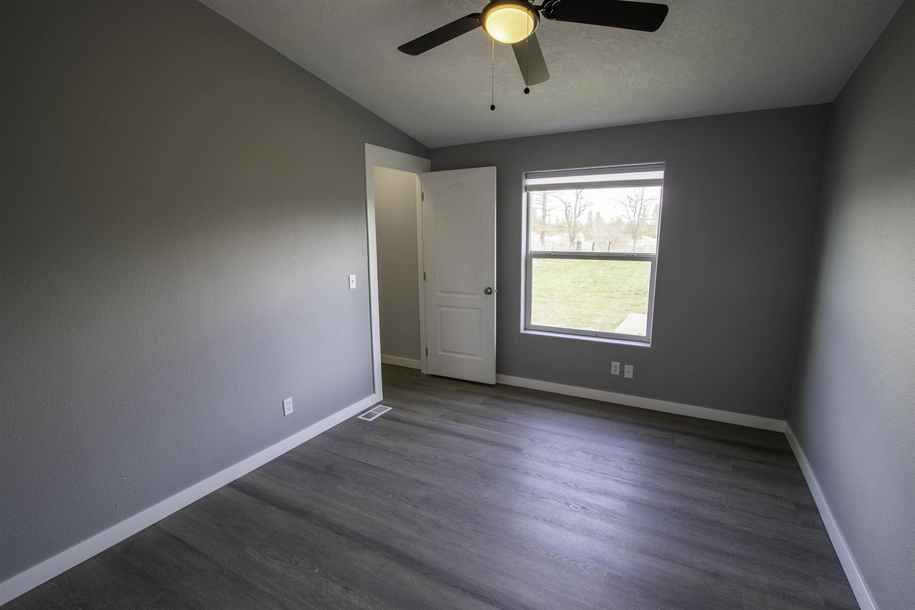 15510 South Curtis Road Cheney, WA 99004 - Photo 10 of 32