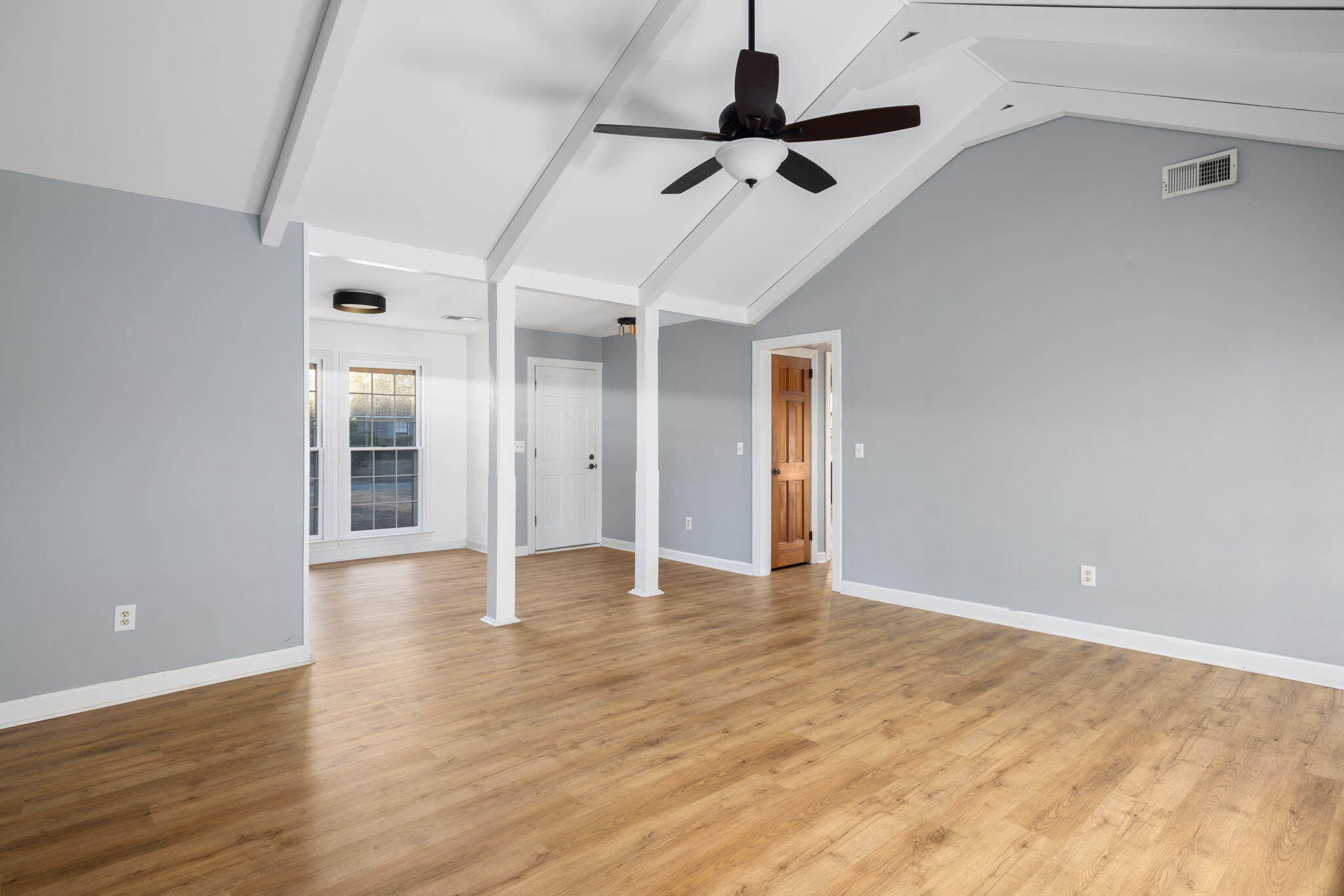 126 Marion Road Summerville, SC 29486 - Photo 7 of 24