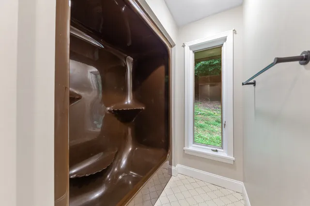 a view of a garage room