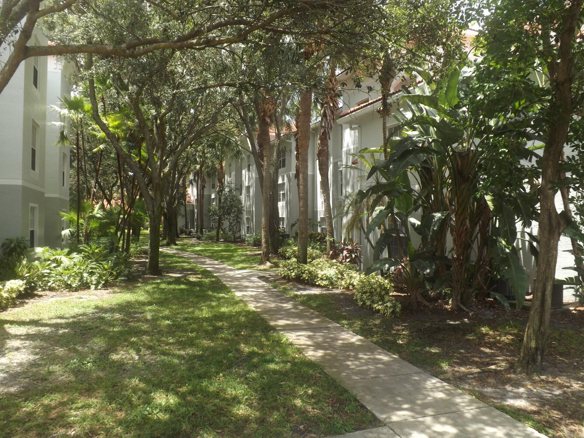 5016 Lantana Road, Unit 1103 Lake Worth, FL 33463 - Photo 13 of 14 View