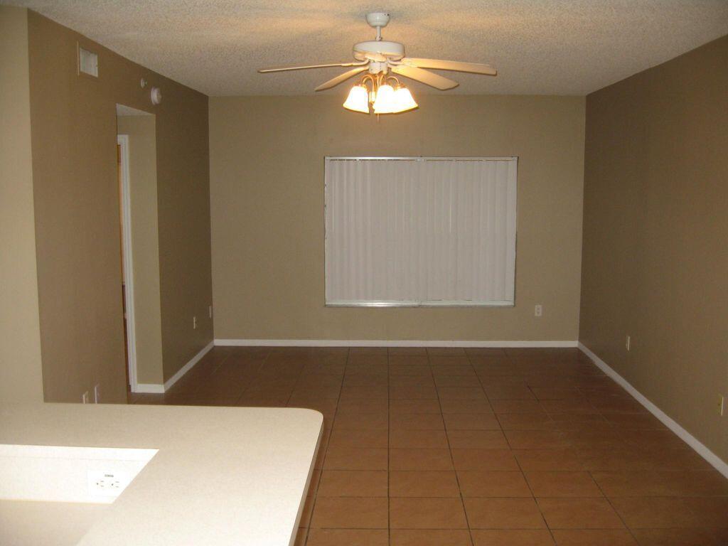 5016 Lantana Road, Unit 1103 Lake Worth, FL 33463 - Photo 3 of 14 Living Room