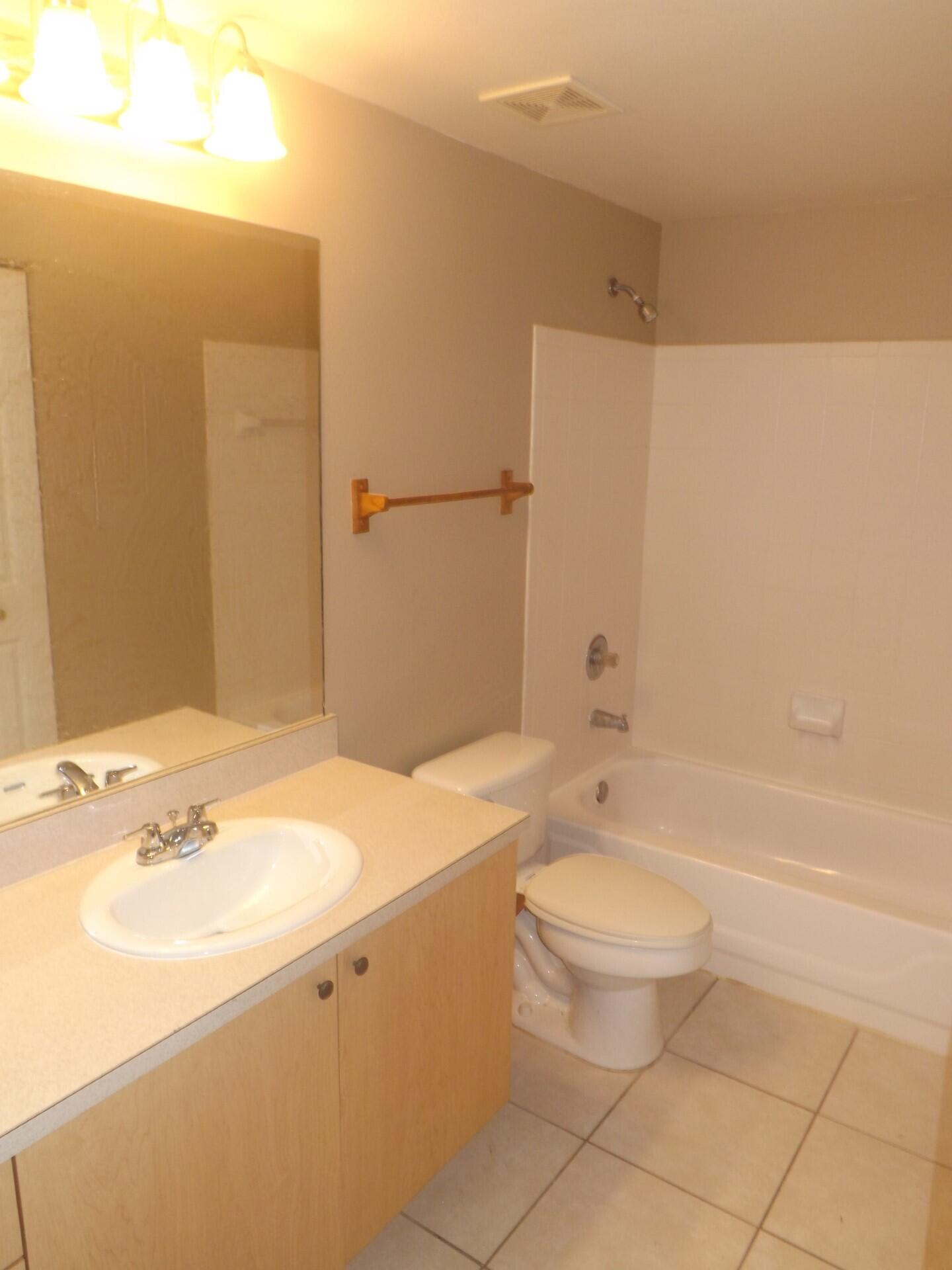 5016 Lantana Road, Unit 1103 Lake Worth, FL 33463 - Photo 6 of 14 Bathroom