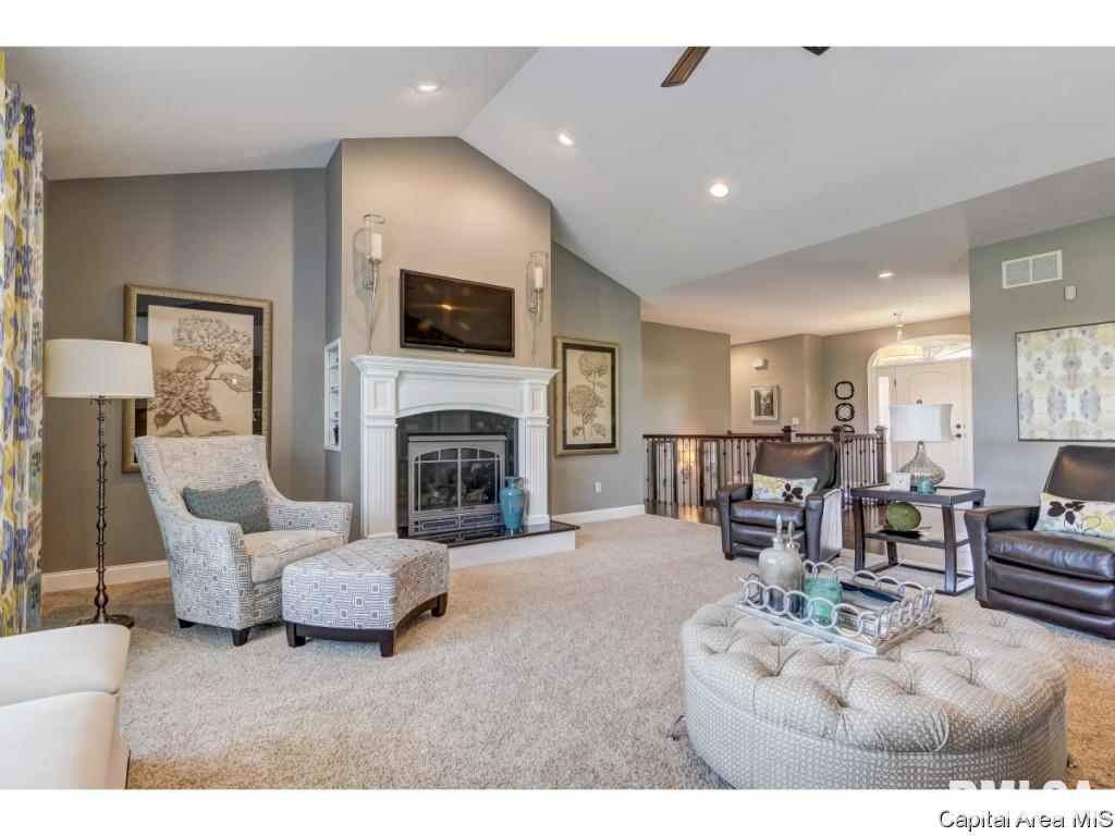 321 Grindstone Road Chatham, IL 62629 - Photo 10 of 36 Gallery Image 10