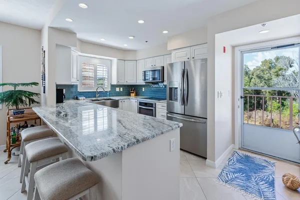 $215,000 | 2950 Southeast Ocean Boulevard, Unit 109304, Stuart, FL 34996