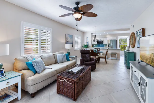 $215,000 | 2950 Southeast Ocean Boulevard, Unit 109304, Stuart, FL 34996