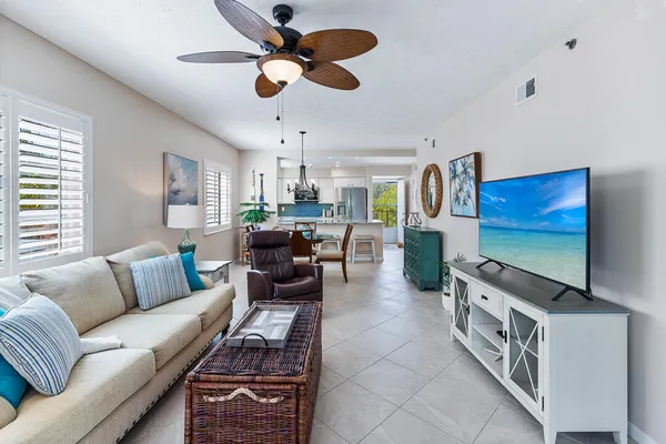 $215,000 | 2950 Southeast Ocean Boulevard, Unit 109304, Stuart, FL 34996