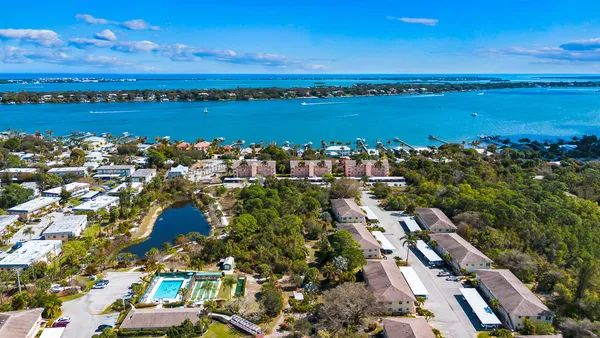 $215,000 | 2950 Southeast Ocean Boulevard, Unit 109304, Stuart, FL 34996