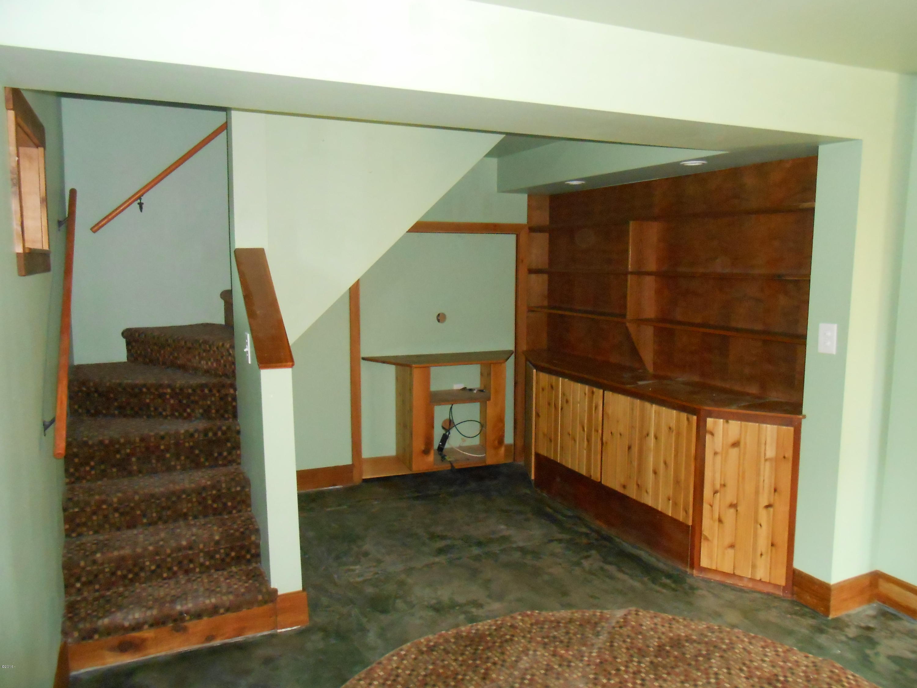 1009 Southwest Angle Street Newport, OR 97365 - Photo 23 of 45 DSCN7554