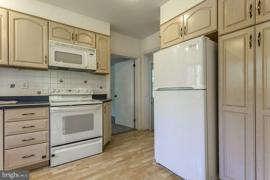 2901 Rathton Road Camp Hill, PA 17011 - Photo 12 of 24 Gallery Image 12