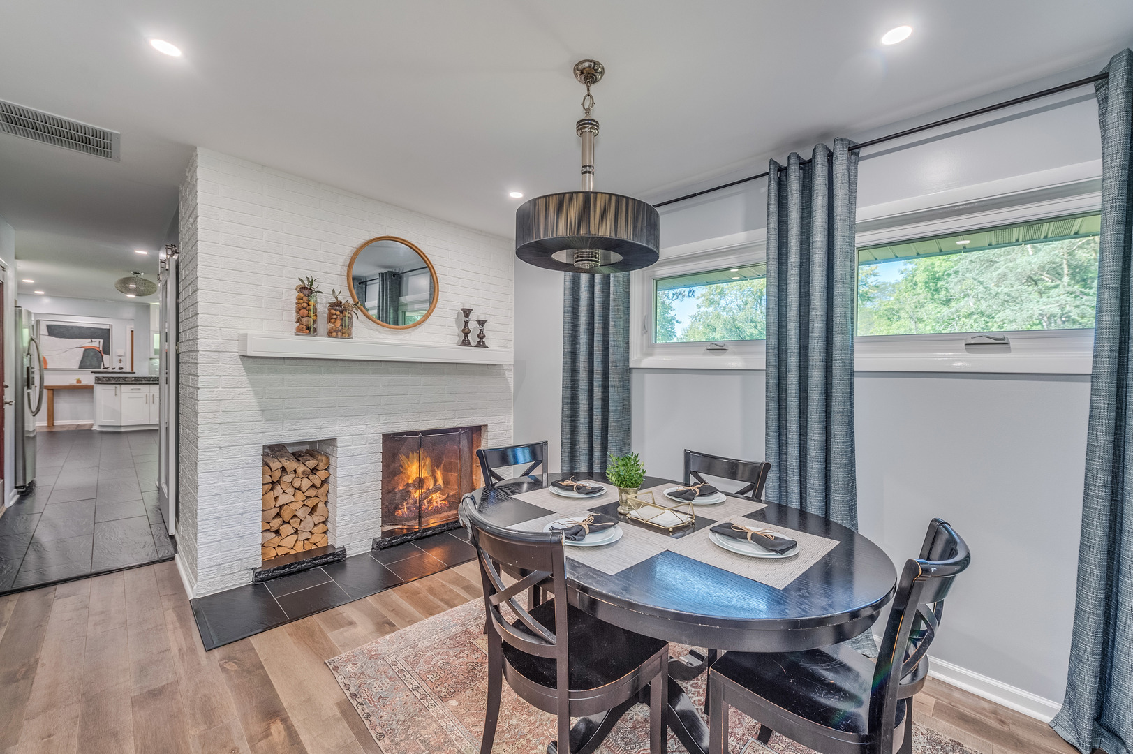 2135 Stirling Road Bannockburn, IL 60015 - Photo 18 of 45 Gallery Image 18