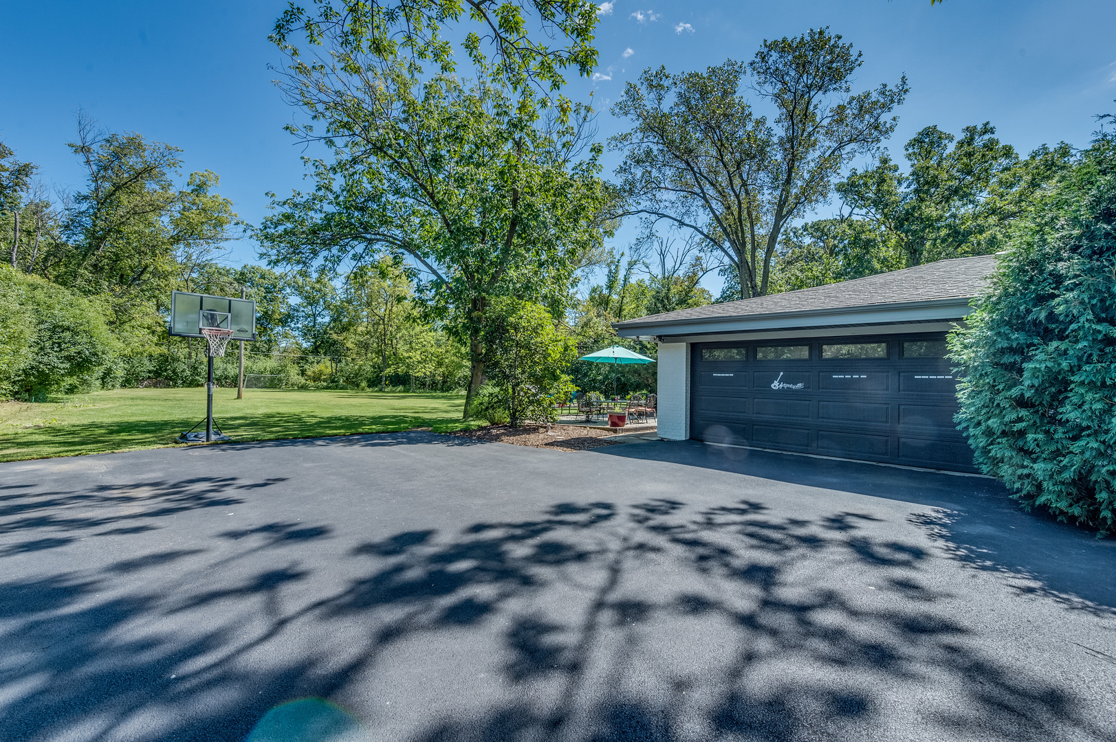 2135 Stirling Road Bannockburn, IL 60015 - Photo 33 of 45 Gallery Image 33