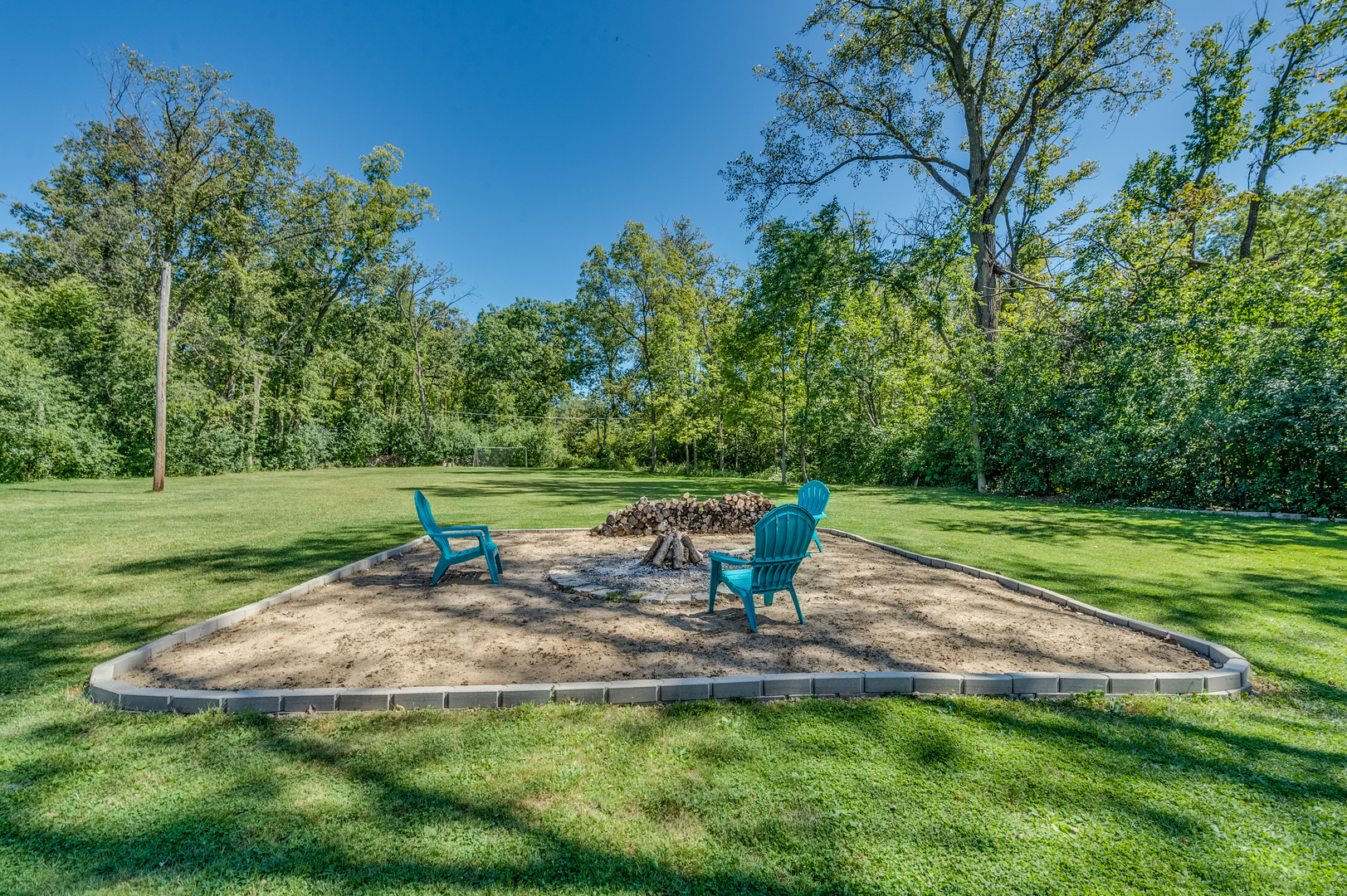 2135 Stirling Road Bannockburn, IL 60015 - Photo 40 of 45 Gallery Image 40