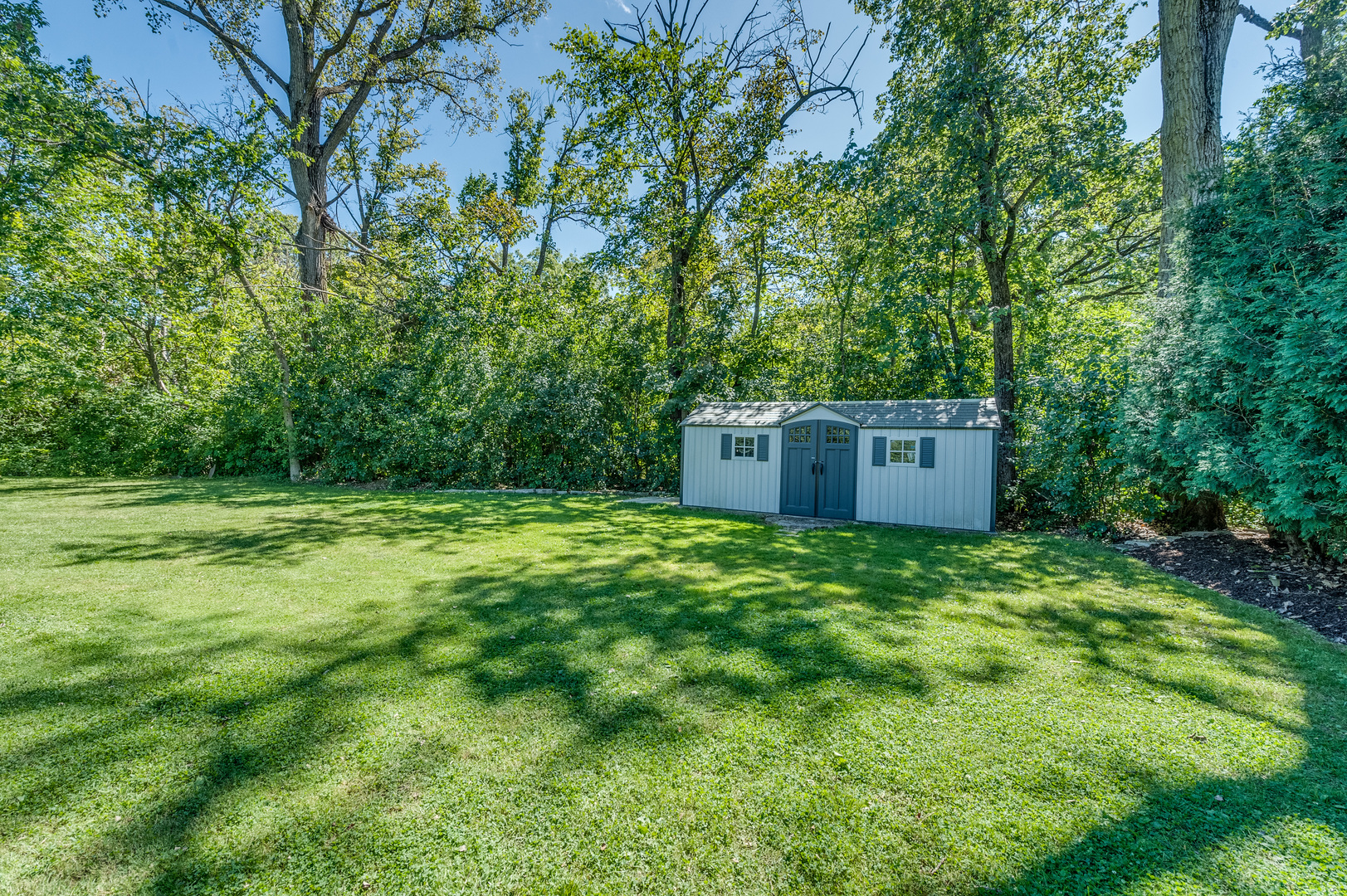 2135 Stirling Road Bannockburn, IL 60015 - Photo 43 of 45 Gallery Image 43