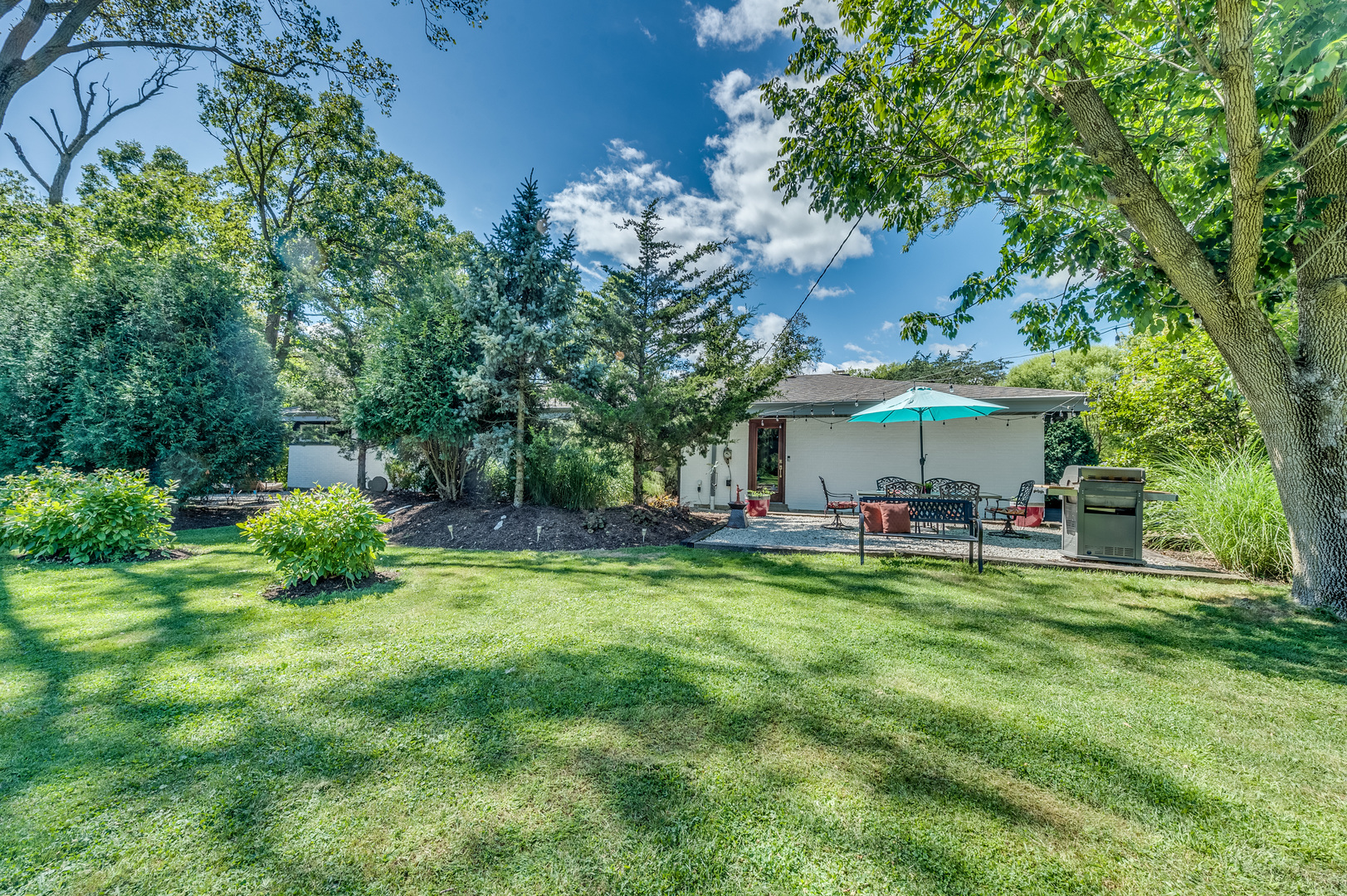 2135 Stirling Road Bannockburn, IL 60015 - Photo 45 of 45 Gallery Image 45