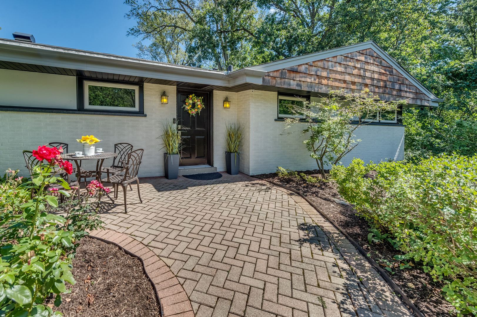 2135 Stirling Road Bannockburn, IL 60015 - Photo 6 of 45 Gallery Image 6